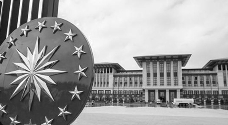 Cumhurbaşkanlığı üst düzey yetkilileri: Hükûmet faiz indirimiyle ortaya çıkan faturanın farkında, bu fatura göğüslenecek