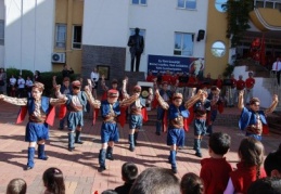Cumhuriyet, bizler için bir kelimeden ibaret değildir