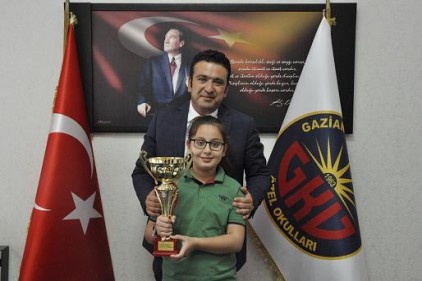 Cumhuriyet Kupası Şampiyonu Dila Baloğlu ödüllendirildi 