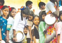 Dakikada 11 kişi açlıktan ölüyor!