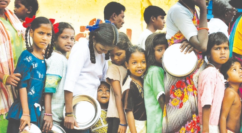 Dakikada 11 kişi açlıktan ölüyor!