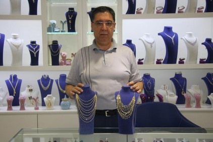 Dalgalanmalardan dolayı vatandaş altından uzaklaştı