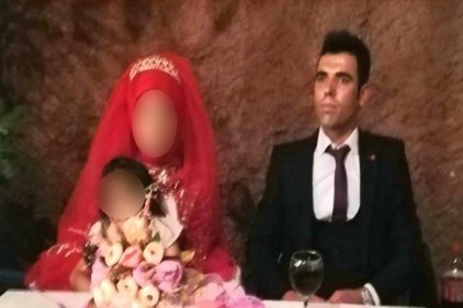 Damadının boğazını kesti