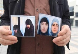 Danimarka’dan kaybolan kızlarını Gaziantep'te arıyor