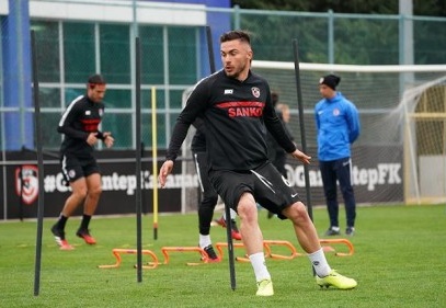 Dar alanda çift kale maç yaptılar