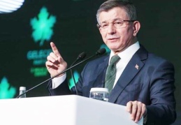 Davutoğlu: "Erdoğan ve ekibi Türkiye'ye operasyon yaptı"