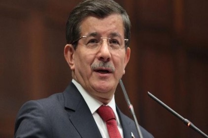 Davutoğlu, resmi ziyaret için İngiltere&#8217;ye gitti