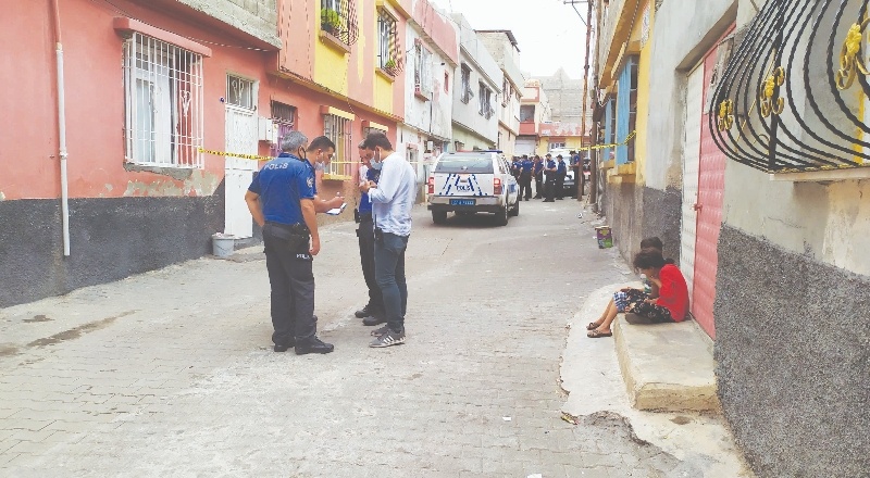 Dayı ile yeğenin silahlı kavgasında kan aktı