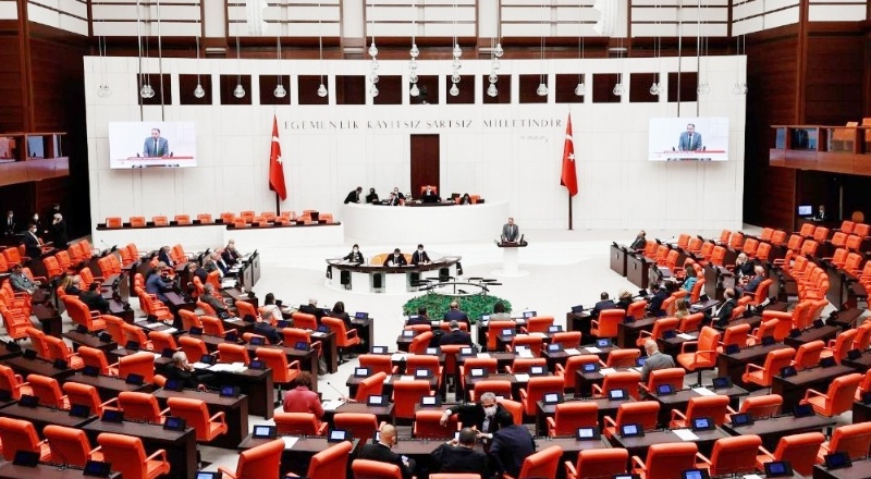 Defter, kayıt ve belgeleri yok edenler sahte olarak düzenleyenler 8 yıl ceza alacak