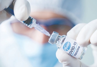 Delta virüsünün tek çaresi aşı olmak, normalleşmede geri adım atabiliriz