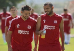 Demir Grup Sivasspor’da da antrenmanlar sürüyor