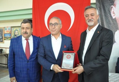 Demirdelen yerini yeni İsmet Kurt’a devretti