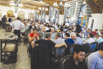 DemirDöküm’ün Gaziantep’teki iftar daveti yoğun katılımla gerçekleşti