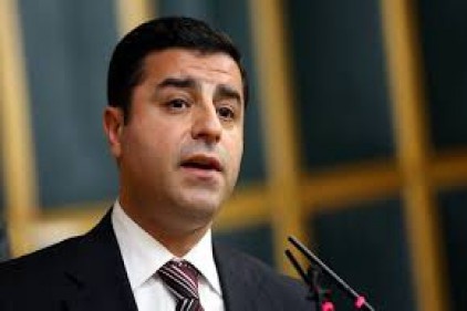 Demirtaş, Türkiye&#8217;de &#8220;artan iç savaş riski&#8221;uyarısını yaptı