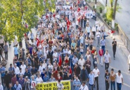 Demokrasi, katılım, özgürlük ve yaşam biçimlerine saygı