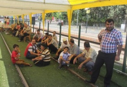 Demokrasi Meydanı mitinge hazırlandı