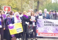 "Demokrasiden uzaklaştıkça kadına şiddet artarak sürüyor"