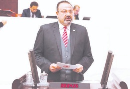 Demokrasilerde parlamenter sistem tek adam rejimlerinin önündeki fren sistemidir