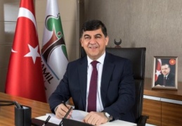 Demokrasiye kast edenler milletin iradesini yenemedi