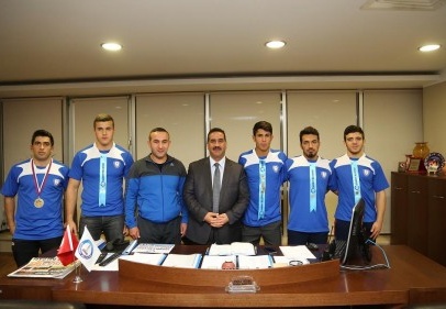 Deniz Mert ülkemize altın madalya kazandırdı