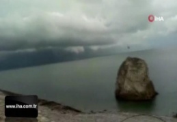 Denizde oluşan hortum kameralara yansıdı