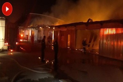 Denizli&#8217;de 4 iş yeri kül oldu