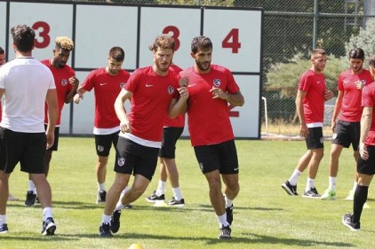 Denizlispor&#8217;a çifte antrenmanla hazırlık
