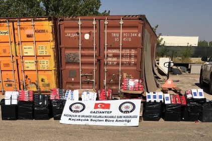 Depolara kaçak sigara baskını yapıldı