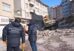 Deprem bölgelerinde 830 bin 783 binadaki 3 milyon 273 bin 605 bağımsız birimde hasar tespit çalışması yapıldı