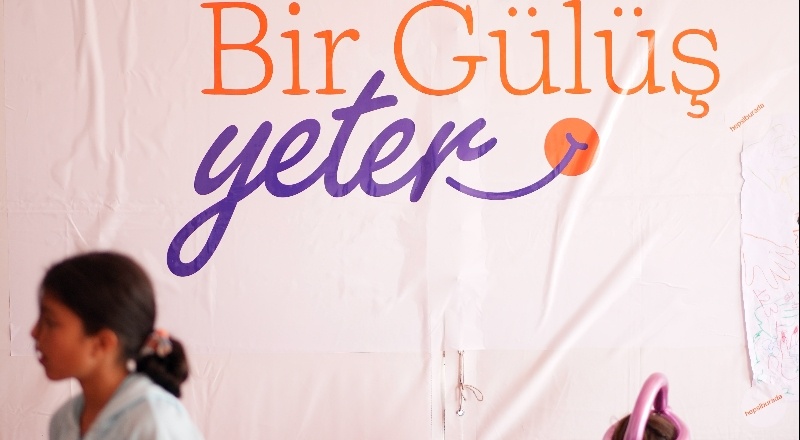 Deprem bölgesindeki çocuklar için Hepsiburada “Bir Gülüş Yeter” etkinlikleri başladı