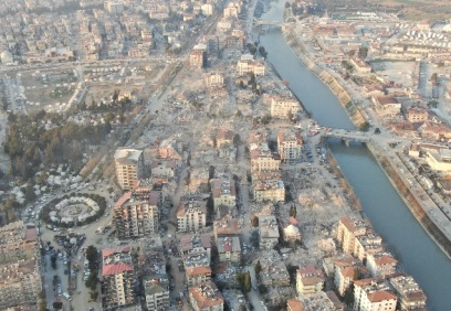 Deprem bölgesindeki öğrencilere burs verilecek
