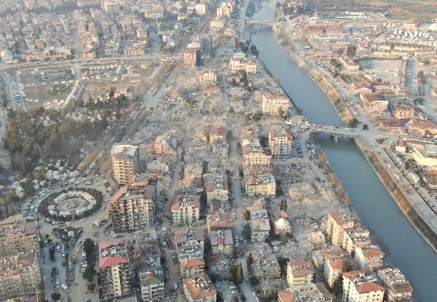 Deprem bölgesindeki öğrencilere burs verilecek