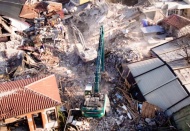 Depremde hayatını kaybeden bin 297 kişinin kimliği tespit edilemedi