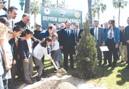Depremde hayatını kaybeden her vatandaşın anısına bir fidan dikilecek