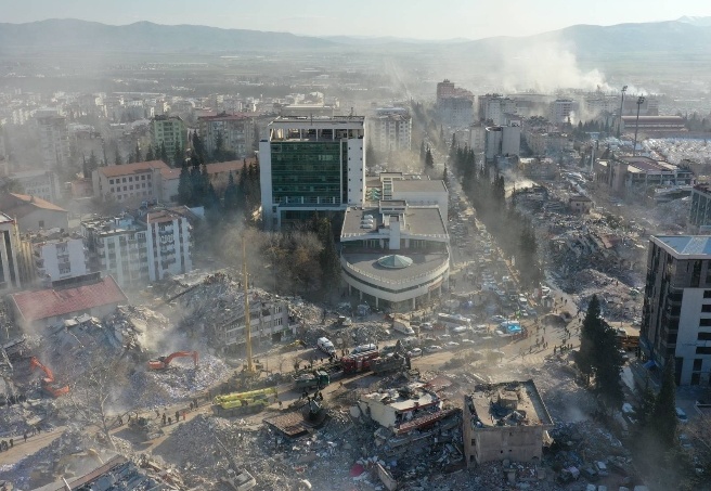 Depremde hayatını kaybedenlerin sayısı 20 bin 665'e yükseldi