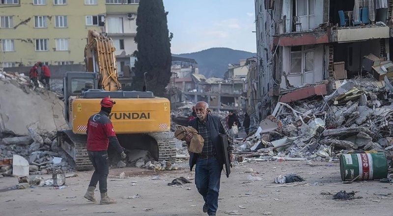 Depremde yıkılan binalarla ilgili tutuklu sayısı 247 oldu