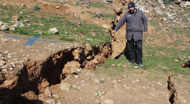 Depremin dehşetini gösteren çarpıcı görüntüler ortaya çıktı
