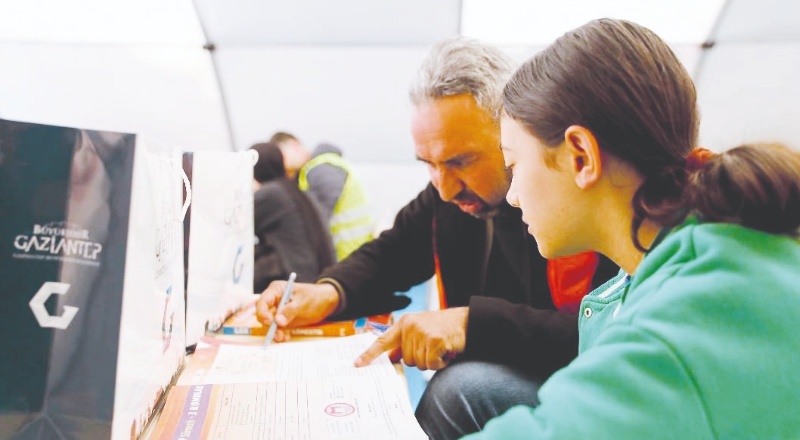 Depremzede lise ve üniversite öğrencilerine maddi destek sağlanacak
