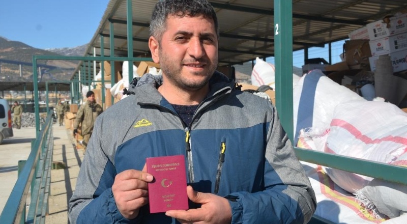 Depremzedeler için gönderilen monttan pasaport çıktı