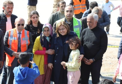 Depremzedelerin, barınma, beslenme, psiko-sosyal destek ve hijyen ihtiyaçları karşılandı