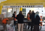 Depremzedelerin temel ihtiyaçlarına ulaşmada kolaylık sağlanıyor