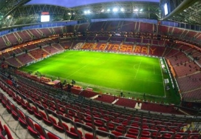 Derbilere "seyirci alınsın-alınmasın" kavgası!