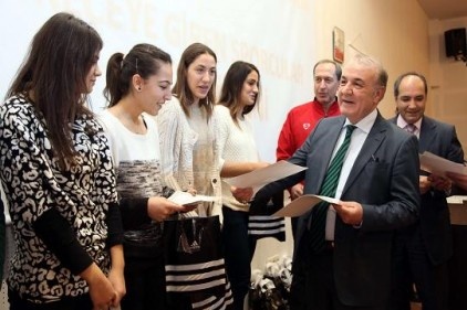 Dereceye giren öğrenciler ödüllendirildi