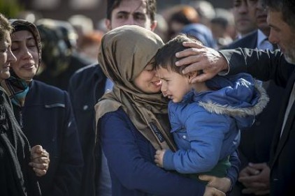 Derik kaymakamı baba ocağına uğurlandı