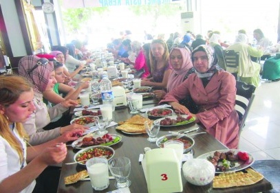 Derikli kadınlar Gaziantep’i gezdi