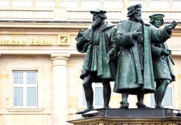 Deutsche Bank: Piyasalar 100 baz puanlık acil faiz artırımını pozisyonluyor
