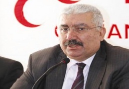 Devlet televizyonu kullanılarak insanüstü bir Erdoğan miti oluşturulmaya çalışılıyor