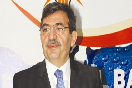 &#8216;Devletin kurumlarının yaptığı işlerde kalite sorunu yaşıyoruz&#8217;