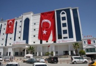 Devletin oldu, harıl harıl çalışıyor