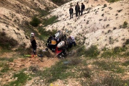 Devrilen traktörün altından 36 saat sonra kurtarıldı